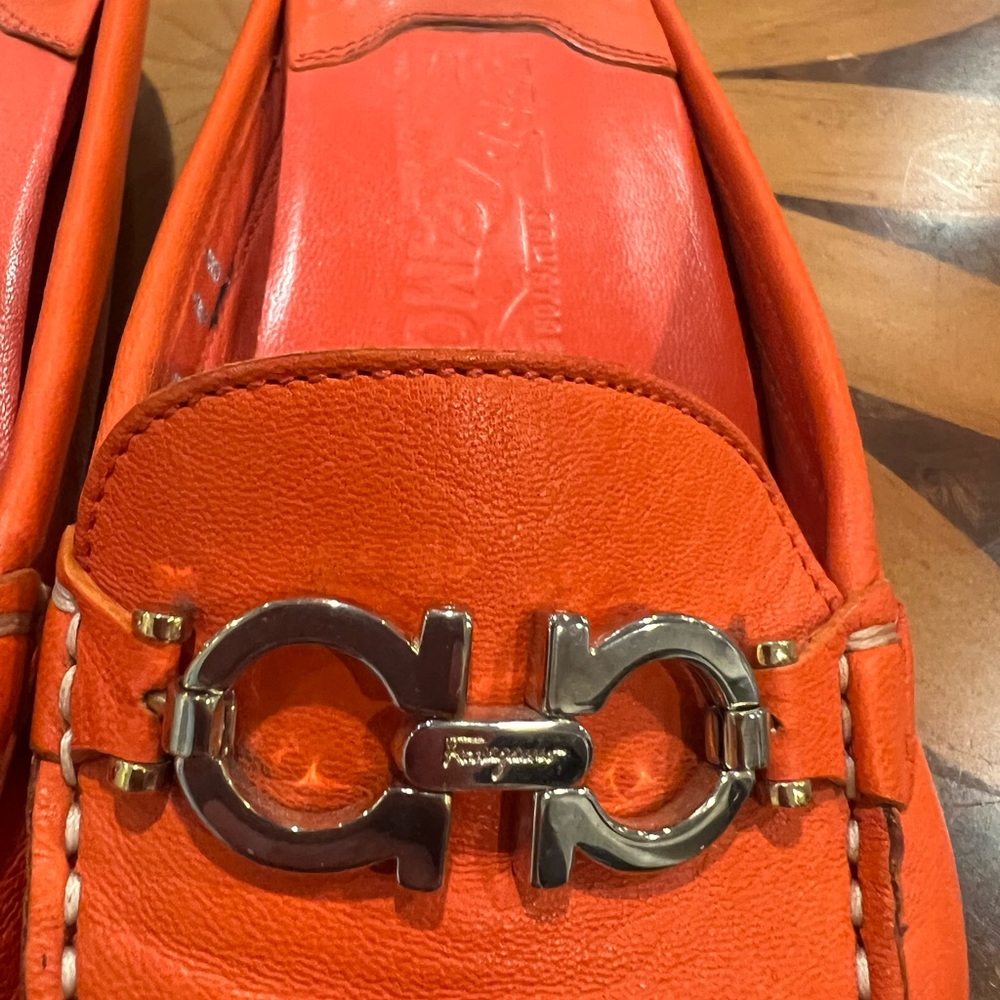 Salvatore Ferragamo Women’s Orange Viggio Apron-Toe Leather Mules Size 8 Slip On - Picture 3 of 10